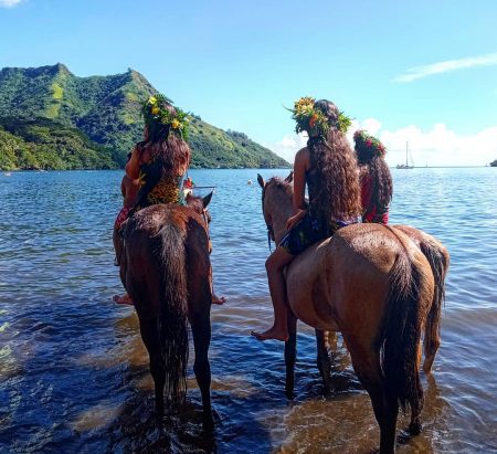 • V A H I N E •
.
Significa 'mujer' en tahitiano.
.
.
.
.
.
#vahine #tahitian #mujer #LoveTahiti #women #polinesiafrancesa #frenchpolynesia #destinopolinesia #femme #cheval #cultura #españolesporelmundo